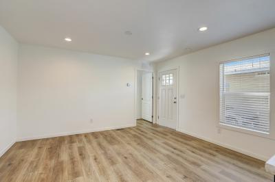 Photo 4 of 25 of home located at 2627 S Lamb Blvd #231 #231 Las Vegas, NV 89121