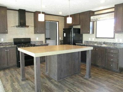 Mobile Home at 23360 Swan Creek Lot 300 New Boston, MI 48164