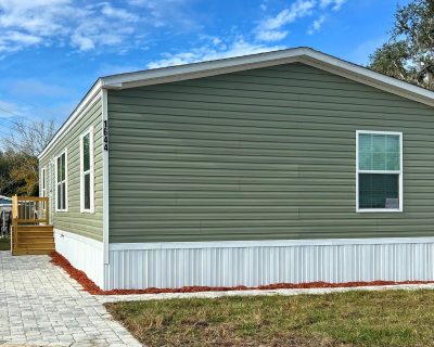 Mobile Home at 15070 E Colonial Dr, Lot 19 Orlando, FL 32826