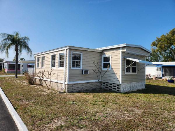 1974 Hillcrest Mobile Home