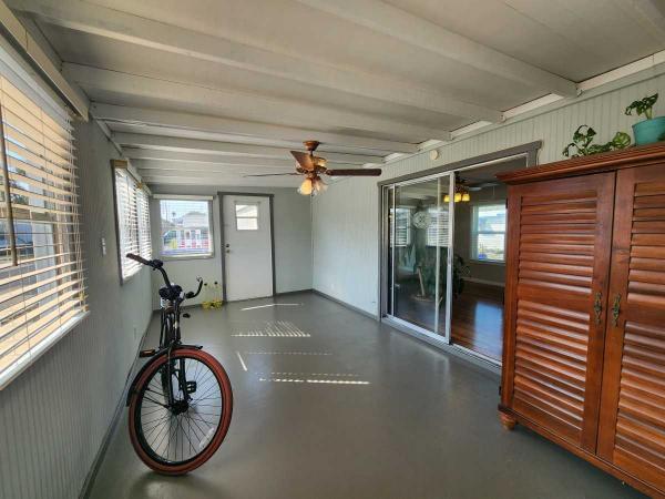 1974 Hillcrest Mobile Home