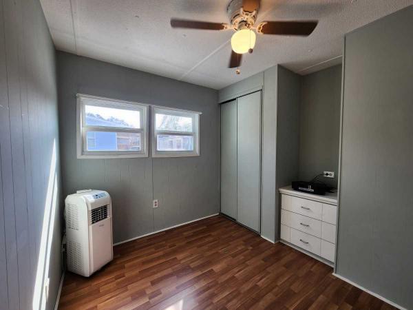 1974 Hillcrest Mobile Home