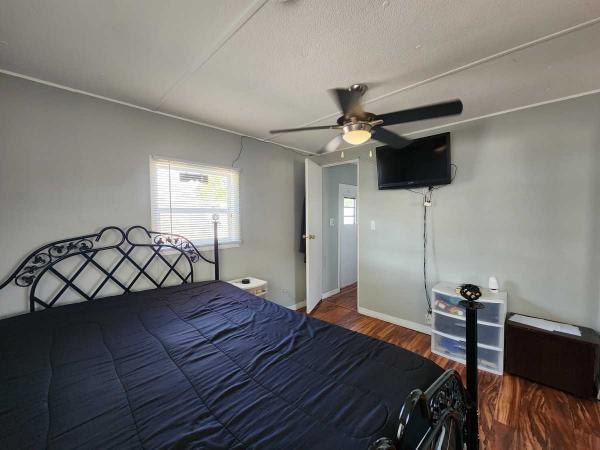 1974 Hillcrest Mobile Home