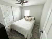 1985 Barrington Manufactured Home