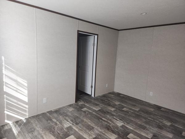 2025 Champion Home Builders, Inc. mobile Home