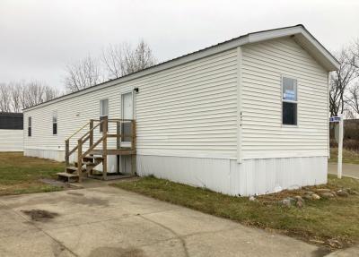 Mobile Home at 3322 Oak Point Crossing Warsaw, IN 46580