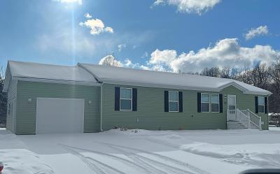 Mobile Home at 5168 Coventry Drive Lot 187 Holly, MI 48442