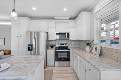 Photo 3 of 15 of home located at 26 Tangerine Road Palmetto, FL 34221