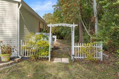 Photo 5 of 44 of home located at 2563 S. Nine Lake Loop Homosassa, FL 34448