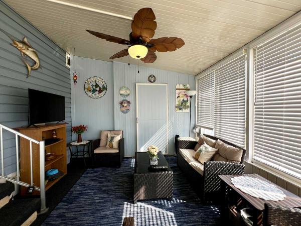 1978 CELT CC FLMHS STRATFORD Manufactured Home