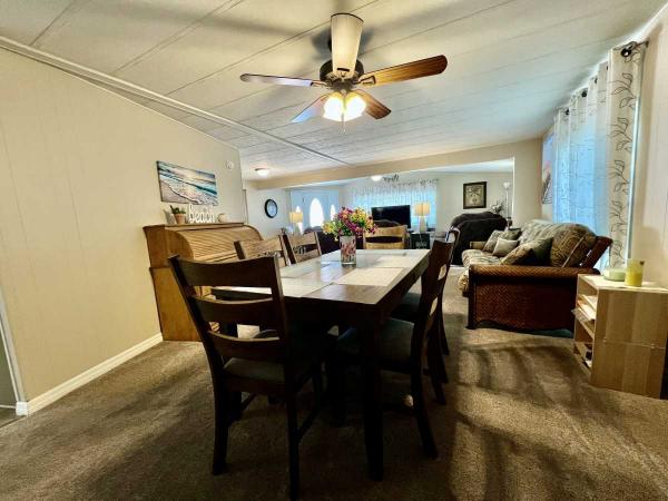 1978 CELT CC FLMHS STRATFORD Manufactured Home