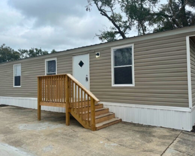 Mobile Home at 1221 N Valrico Rd, Lot 63 Valrico, FL 33594