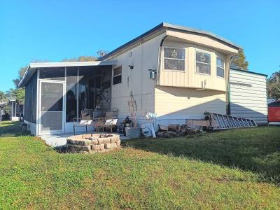 Mobile Home at 32405 Beach Park Rd. Lot 8 Leesburg, FL 34788