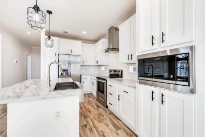 Photo 4 of 42 of home located at 12607 Plumosa Dr Fort Myers, FL 33908