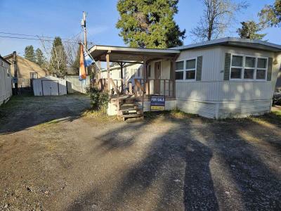 Photo 3 of 9 of home located at 76332 Rainbow St #35 Oakridge, OR 97463