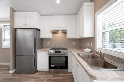 Photo 5 of 8 of home located at 3100 North Road #305 Naples, FL 34104