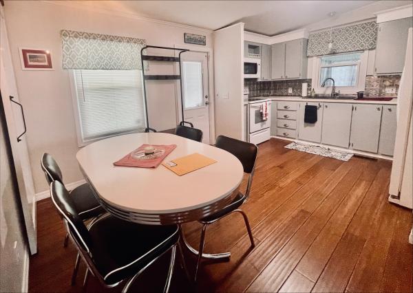 1982 DEVO 21680038 Mobile Home