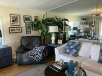 1986 HS Barrington Manufactured Home