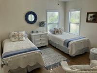 1986 HS Barrington Manufactured Home