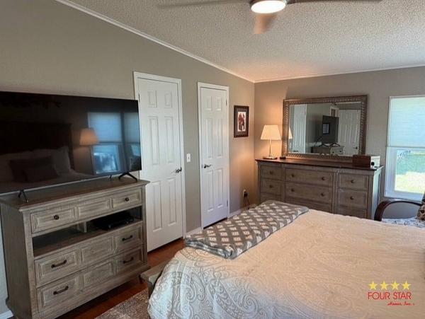 1989 Delo  Home
