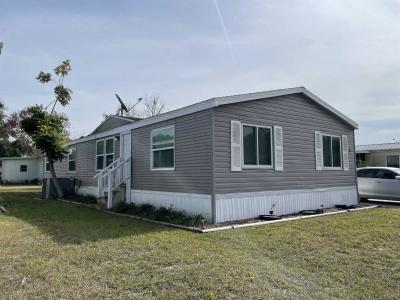 Mobile Home at 10 Kristine Drive Sorrento, FL 32776