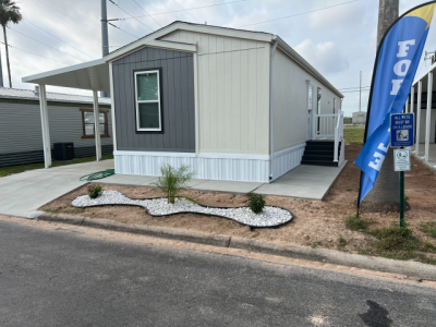 Mobile Home at 1601 S Airport Dr Weslaco, TX 78596