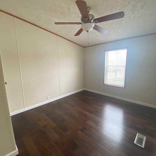 2000 Dutch Manufactured Home