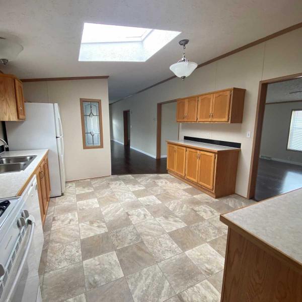 2000 Dutch Manufactured Home