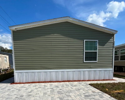 Mobile Home at 15070 E Colonial Dr, Lot 48 Orlando, FL 32826