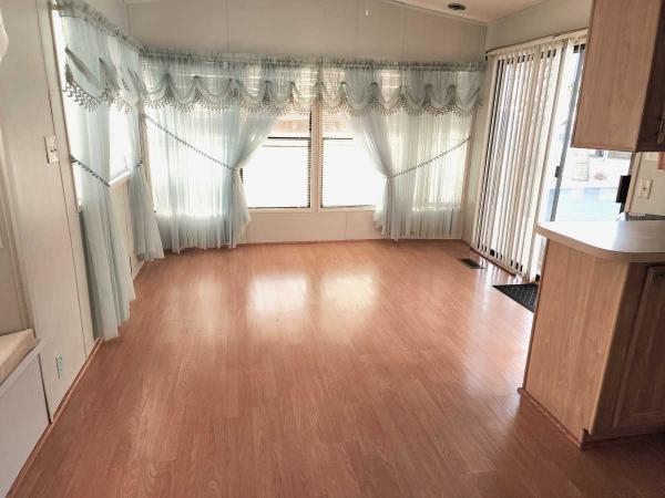 1989 KENSINGTON PARK MODEL Mobile Home