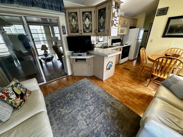 1998 Mobile Home