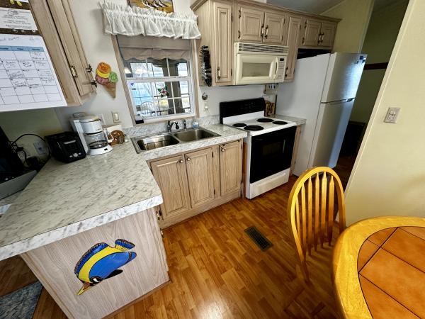 1998 Mobile Home