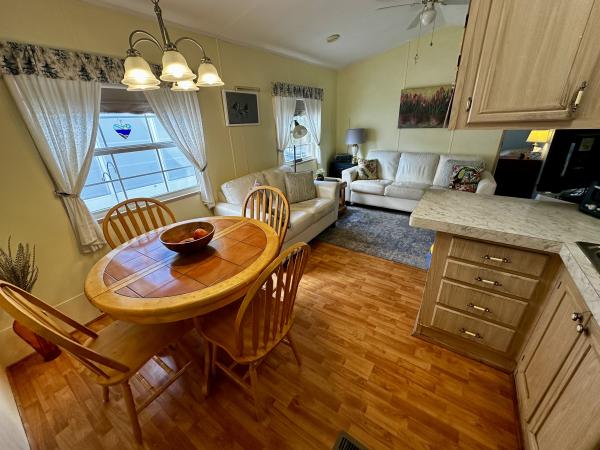 1998 Mobile Home