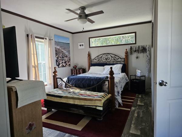 2020 Fleetwood Economy Mobile Home