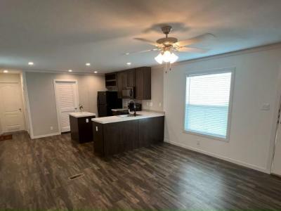Photo 4 of 15 of home located at 1501 South Airport Drive #194 Weslaco, TX 78596