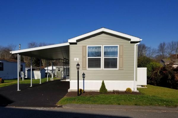 2016 COMMODORE HOMES OF PA Mobile Home For Sale