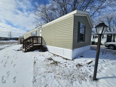 Mobile Home at 2757 West Robin Drive Lot 272 Saginaw, MI 48601