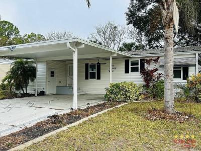 Mobile Home at 121 N Lake Dr Leesburg, FL 34788