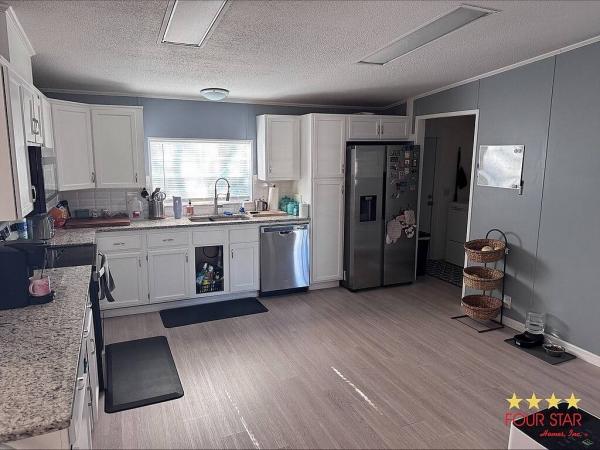 1999 Homes of Merit  Home