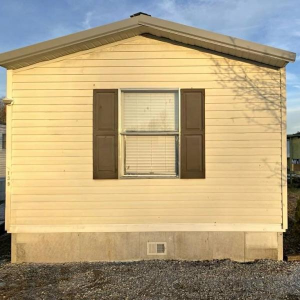 2010  Mobile Home For Sale