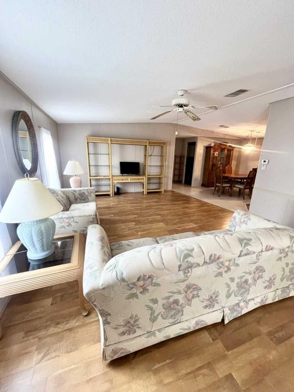 1987 Meri Manufactured Home