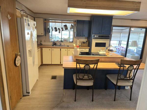 1983 Palm Harbor Manufactured Home