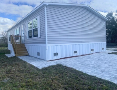 Mobile Home at 14236 Max Hooks Rd, Lot 52 Clermont, FL 34711