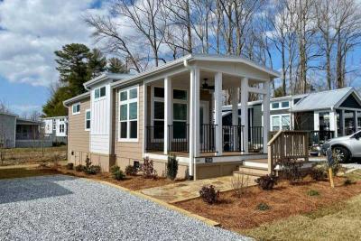 Mobile Home at 104 Meandering Lane Flat Rock, NC 28731