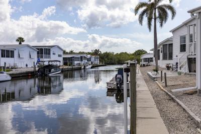 Photo 5 of 27 of home located at 317 Pier C Naples, FL 34112