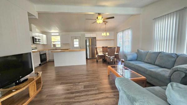 1980 Mobile Home