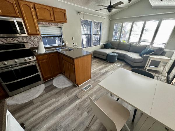1987 FUQU Mobile Home