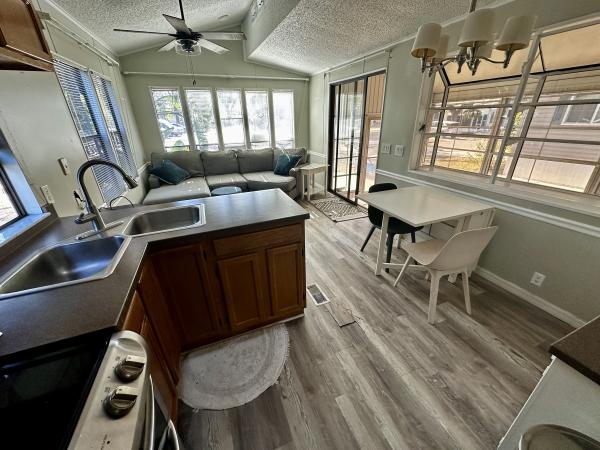 1987 FUQU Mobile Home