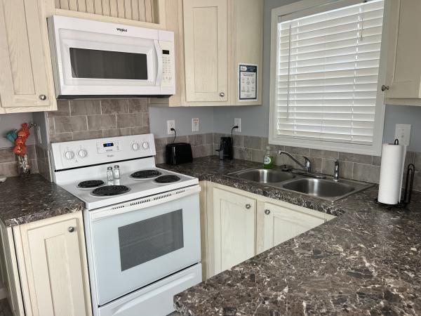 2018 CHAMPION APHRENTAL180 Mobile Home