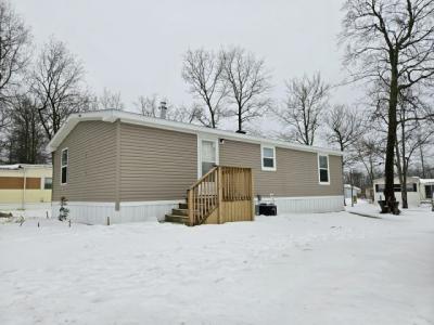 Photo 2 of 7 of home located at 53 South Whispering Drive Hamburg, NY 14075